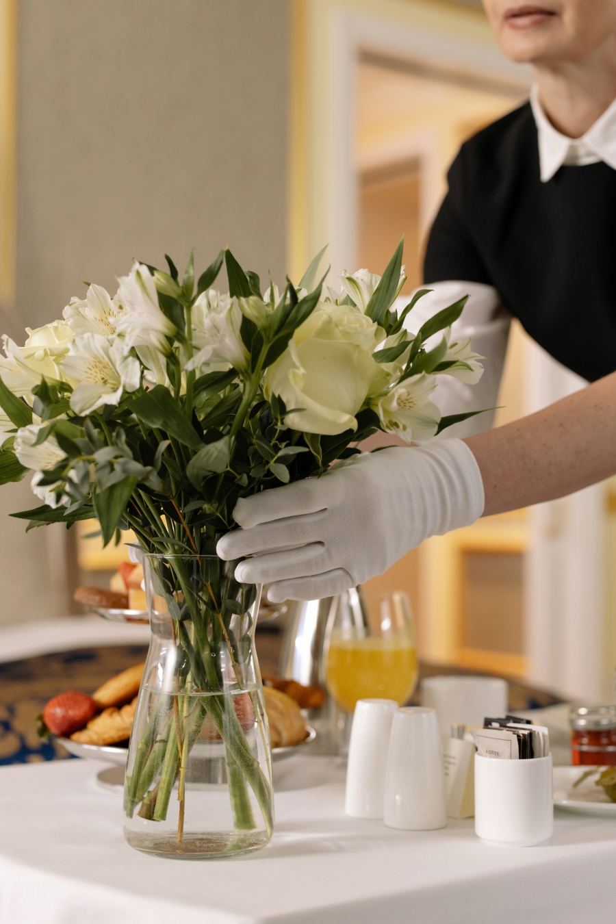 From Basic Cleaning to White-Glove Service: Choosing the Right Home Care Solution